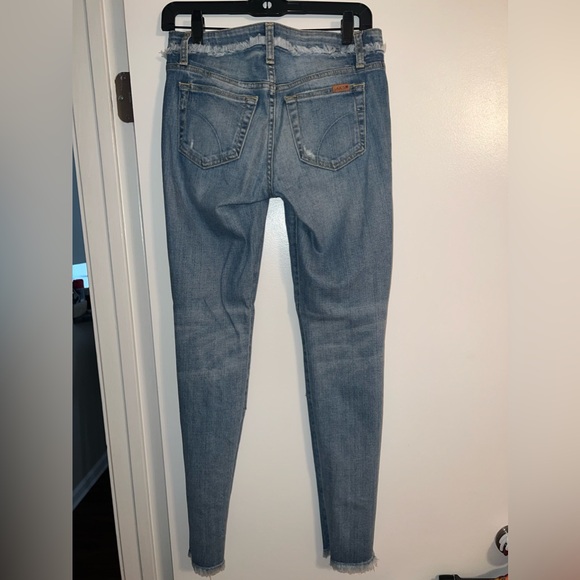 Joes jeans. Distressed jeans. Size 25W. Skinny Jean. - Picture 6 of 7